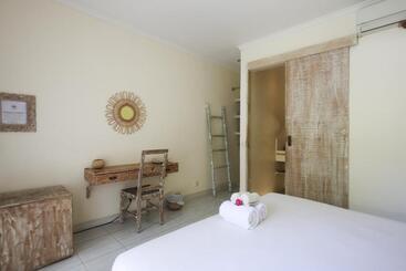 פנסיון The Spare Bali