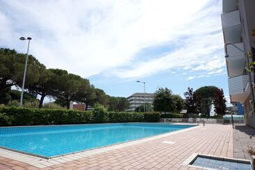 آپارتمان‌های توریست‌ها Enjoy Your Holiday In Our Pool   Beahost