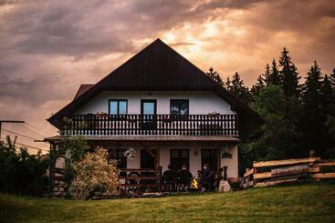 מלון דירות Apartmány Ve Mlejně