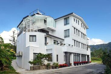 تختخواب و صبحانه Puli Berlin