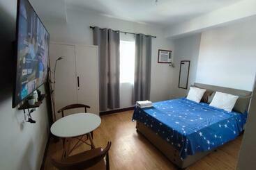 מלון דירות Casa Ison At Mesaverte Residences   Condo At Cdo City Center With Free Use Of Swimming Pool