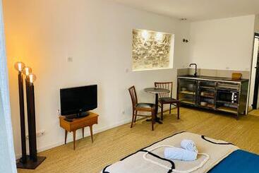 דירות לתיירים Coquet Studio En Coeur De Ville Avec Wifi Et Clim