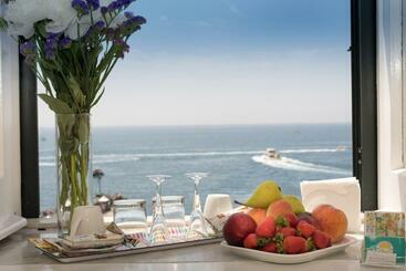 ペンション Dimore De Luca  Sea View