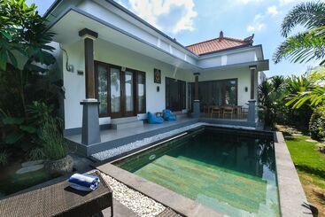 관광객 아파트 Fer Vio House Tumbak Bayuh