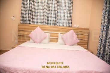 آپارتمان‌های توریست‌ها Mojo Apartment, Tema