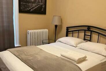 بنسيون Adas Guesthouse