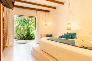 בית מלון כפרי Cafe Jeri