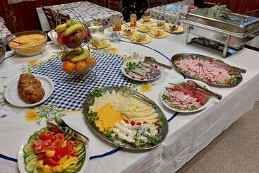 פנסיון U Dvou Rysů