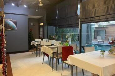 住宿加早餐  Bkl Pool Villa Pattaya