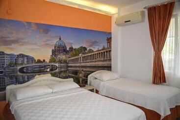 Eli̇t Otel