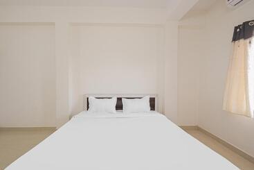 Hotell Oyo 85156 Prateek A1 Residency