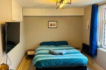Жильё для туристов Central Brighton   1 Bedroom Apartment, Sleeps 4