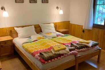 膳宿费 Borimechkova Kashta