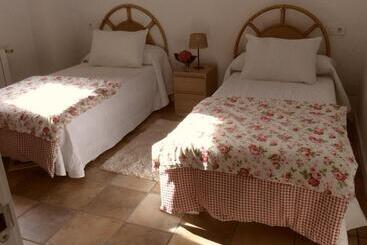 آپارتمان‌های توریست‌ها Puente Romano