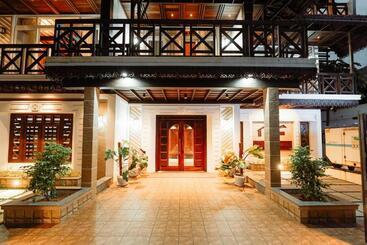 אתר נופש Cherai Beach View Heritage