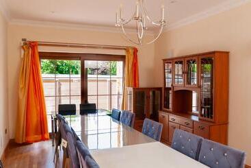 游客公寓 St Martin S House With Hot Tub