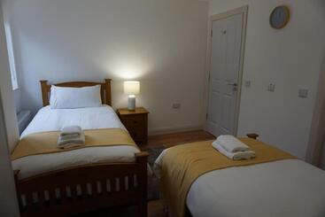 آپارتمانهای توریستها Whitehorse House