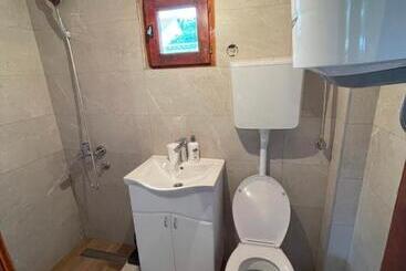 آپارتمانهای توریستها Wooden House