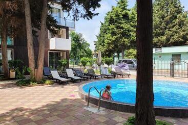 هتل آپارتمان Amara Boutique & Design   студио