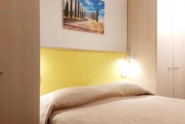 ツーリストアパートメント La Casa Di Elvira2