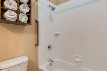 Best Western St. Louis Airport North Hotel & Suites