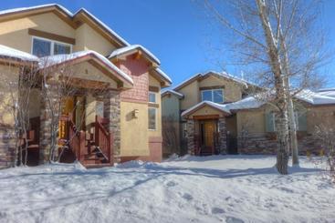 주택 Cascades Townhomes By Steamboat Resorts