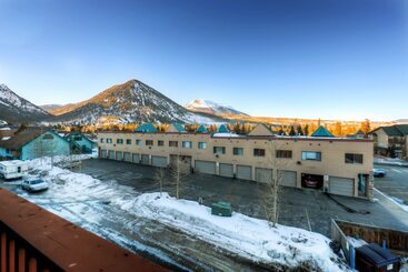 דירה Cedars Lodge Condos By Crmr