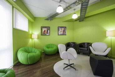 هتل Ascotia Off Queen