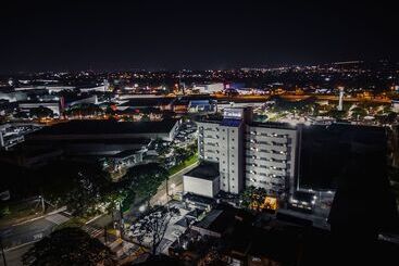 فندق Caiua Express