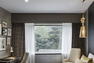 Отель Sofitel Wellington