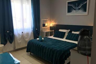 ベッドアンドブレックファースト La Turenne