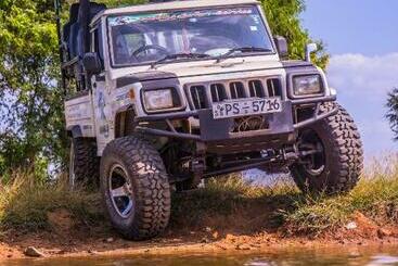 ペンション Buddika Safari & Resort