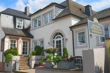 ペンション Gästehaus Sebastiani