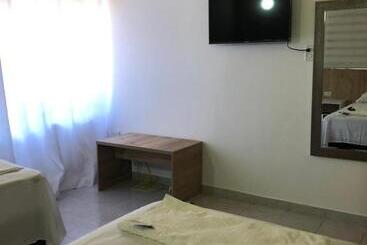 پانسیون Casa Lourdes