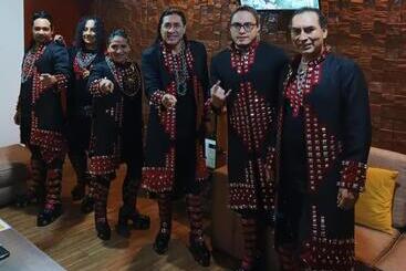 بنسيون Hospedaje El Girasol Tababela