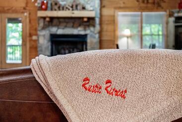 ツーリストアパートメント Rustic Retreat