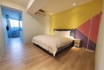 هاستل 小窩旅店 羅東夜巿店