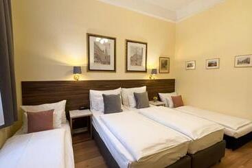 پانسیون Private Comfort Stephansplatz   Self Check In