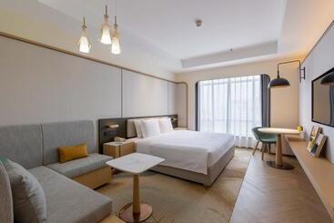 هتل Holiday Inn Chongqing Guanyinqiao, An Ihg