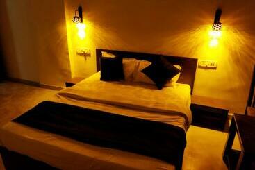 فندق Rain Sky Inn