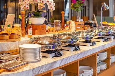 ホテル The 1o1 Jakarta Airport Cbc