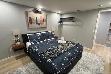 דירות לתיירים Modern 5br, Kid Friendly Home In Poconos With Pool Table