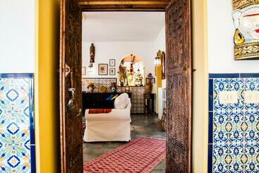 پانسیون Attico Rooms