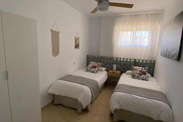 관광객 아파트 Trimar   Apartamento Céntrico Con Garaje