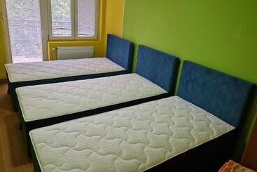 آپارتمانهای توریستها Greenspace 2