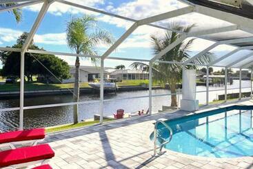 شقق خاصة سياحية New! House Lucia