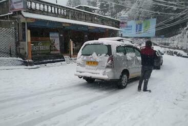 فندق Himalaya Residency Kanchenjunga View