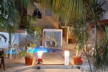 ペンション Brisamar Guesthouse