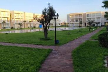 آپارتمانهای توریستها Bel Appart à Hacienda Beach Sidi Rahal