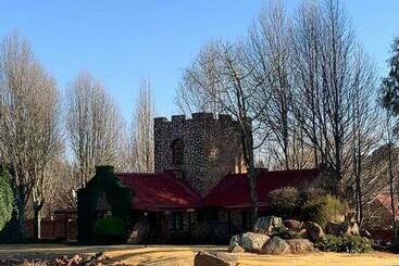 هتل Critchley Hackle Dullstroom Towers